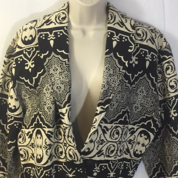 Crop Jacket - Picture 5 of 8